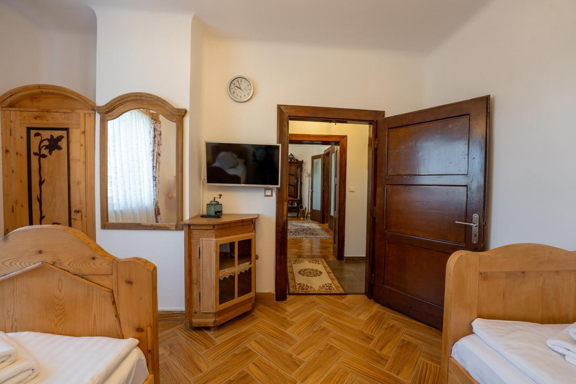 Casa Szabo Bed & Breakfast Sighisoara Ngoại thất bức ảnh
