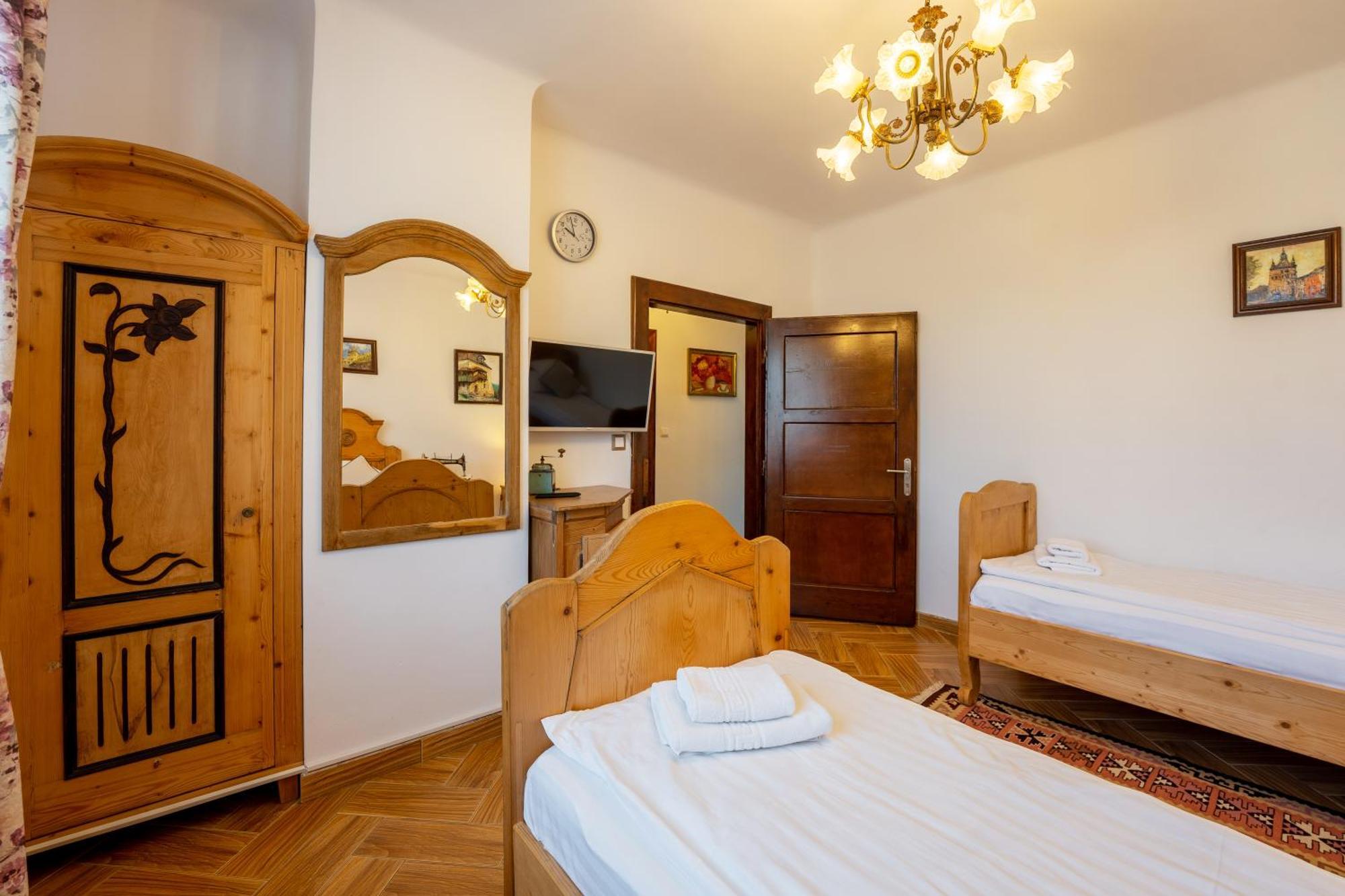 Casa Szabo Bed & Breakfast Sighisoara Ngoại thất bức ảnh
